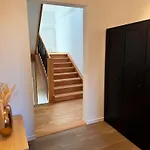 Carl Von Rosé Apartman